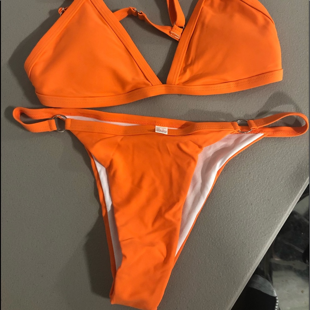 Sexy Bikini - Picture 4 of 7